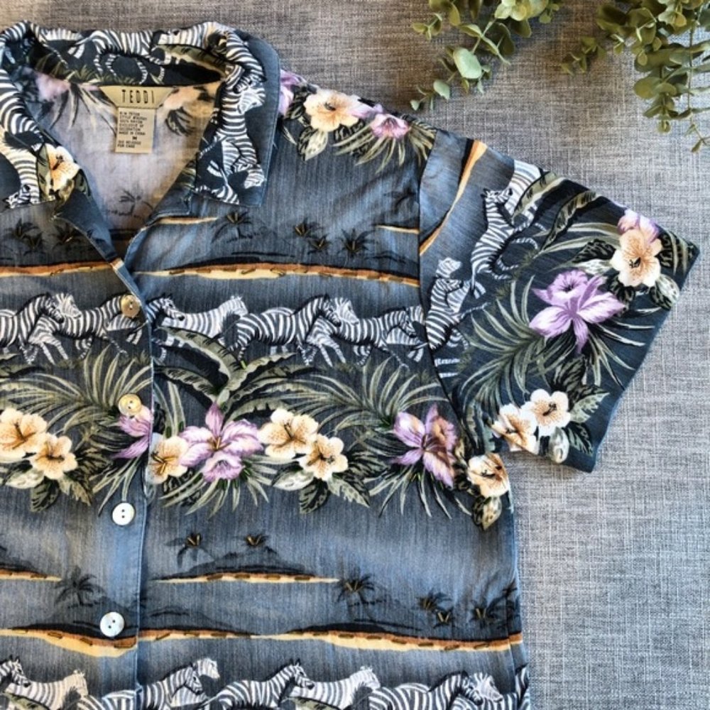 CLOSING SALE Vintage Tropical Button Down Shirt